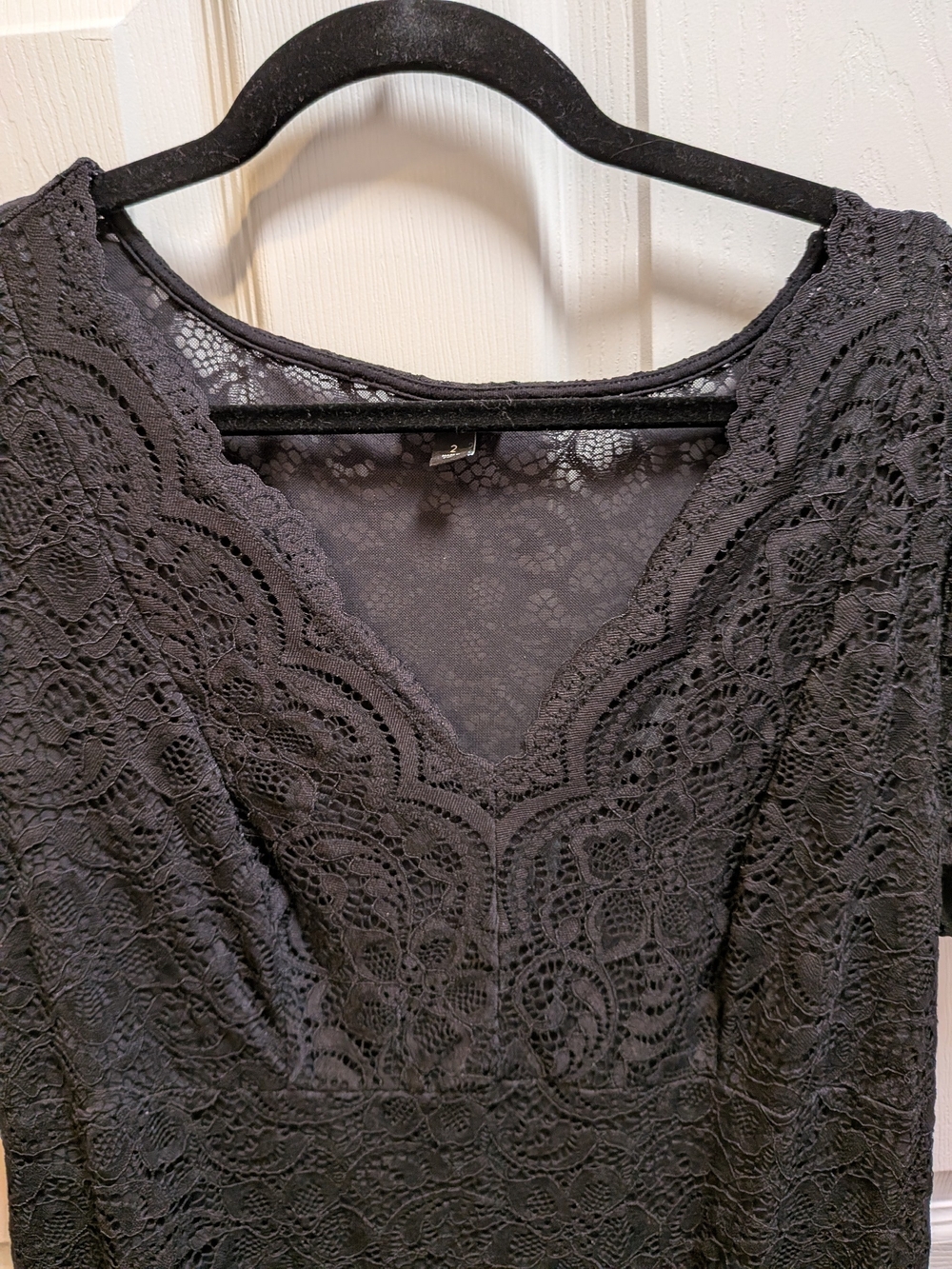 torrid Black Lace V-Neck Short Sleeve Bodysuit Size 2 - Picture 4 of 4